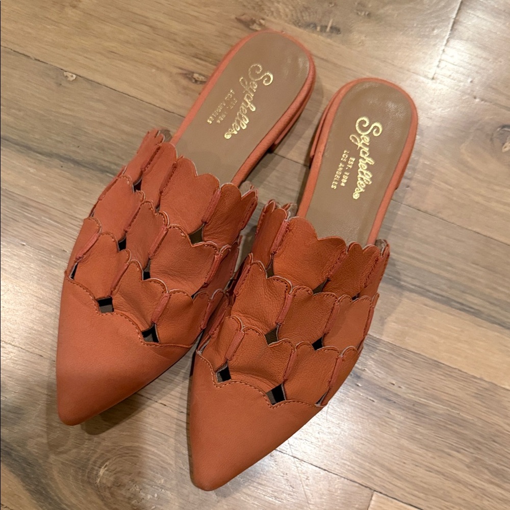 Seychelles Terracotta Scalloped Leather Pointed Mules
